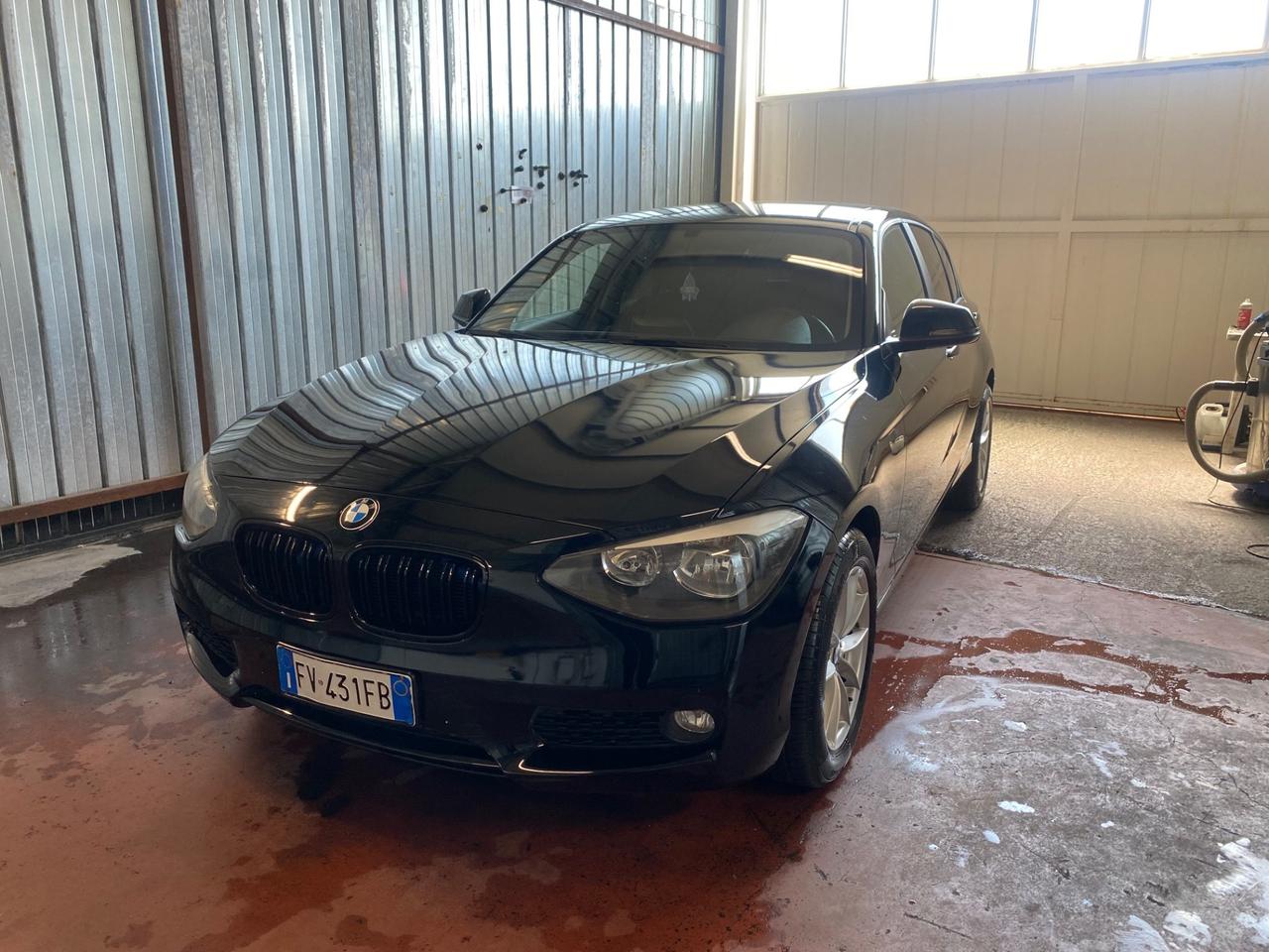 Bmw 116 116i 5p. SPORT COMENUOVA