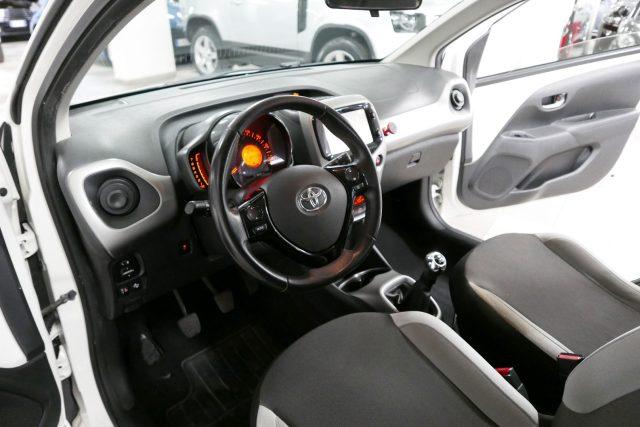 TOYOTA Aygo 1.0 VVT-i 69 CV 5 porte x-play TSS