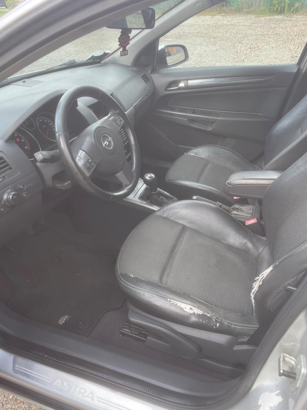 Opel Astra 1.9 CDTI 120CV Station Wagon Cosmo