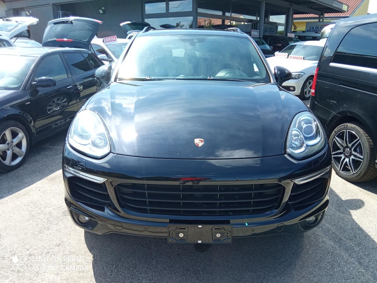Porsche Cayenne 3.0 Diesel Platinum Edition 263CV TETTO APRIBILE