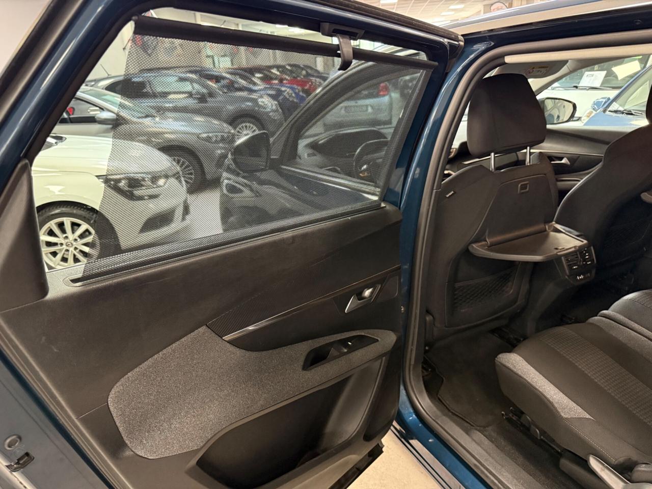 Peugeot 5008 BlueHDi 130 7Posti EAT8 Allure Pack