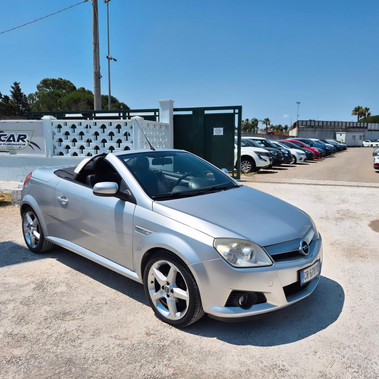Opel Tigra TwinTop 1.4 16V First Edition
