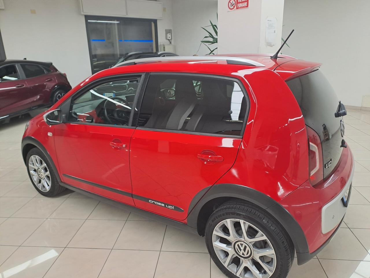 Volkswagen up! 1.0 75 CV 5p. high
