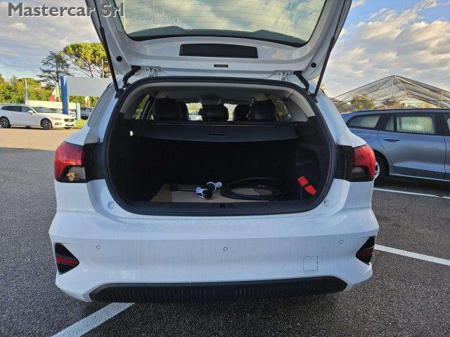 MG MG5 MG5 Luxury Long Range - GN040SG