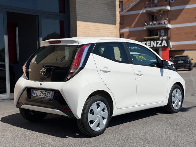 TOYOTA Aygo 1.0 VVT-i 69 CV x-business MMT (NESSUN VINCOLO)