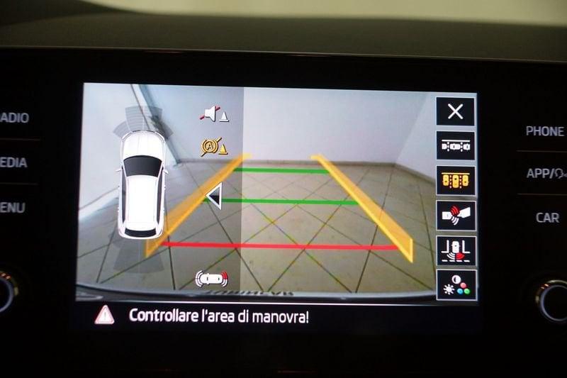 Škoda Kamiq 1.0 TSI 95cv BLACK DOTS