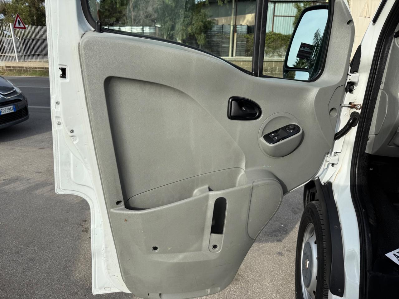Renault Master 2.5 Diesel Tetto Alto Passo Lungo