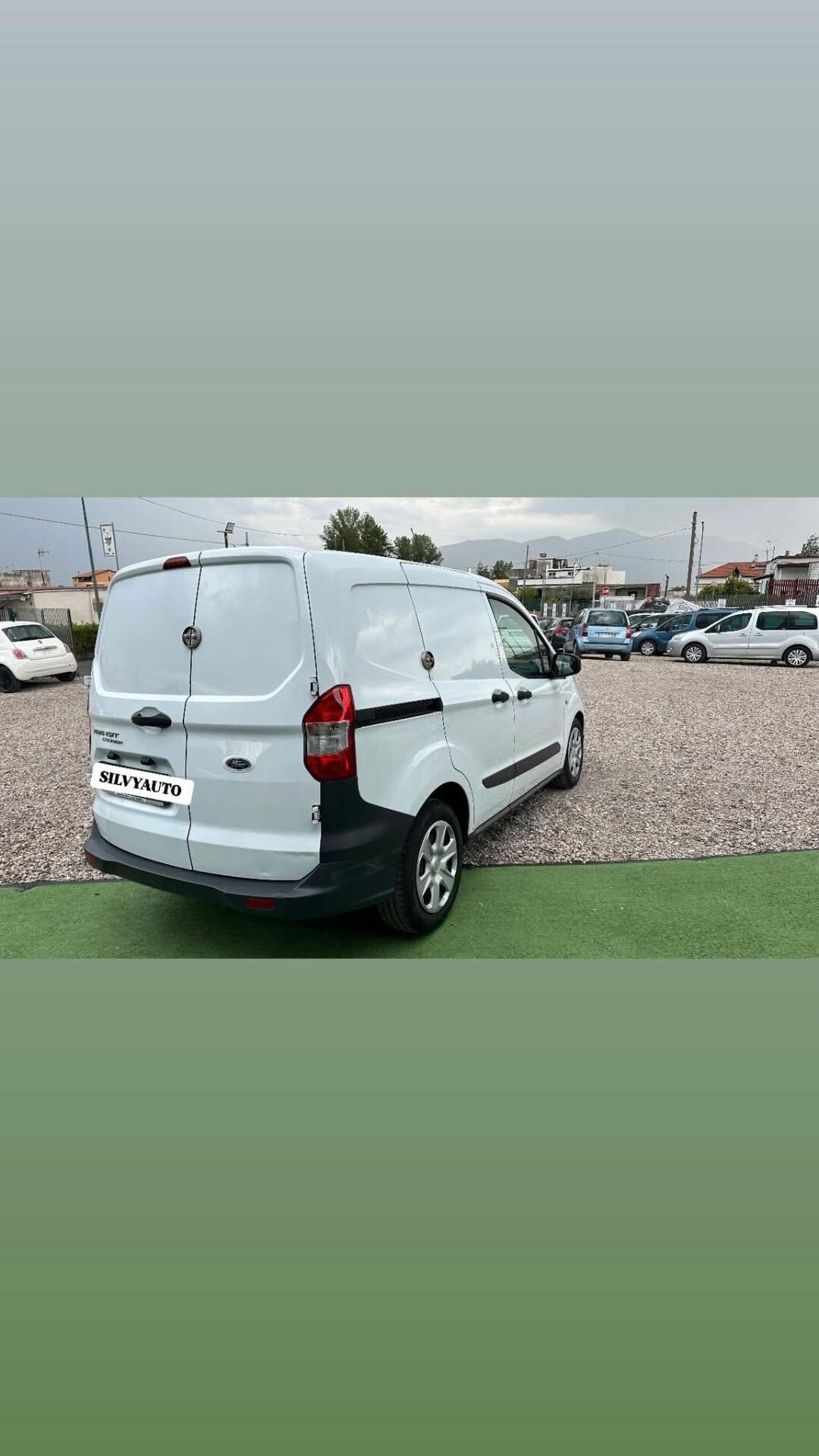 Ford Transit Courier 1.5 TDCi 75CV Van Entry