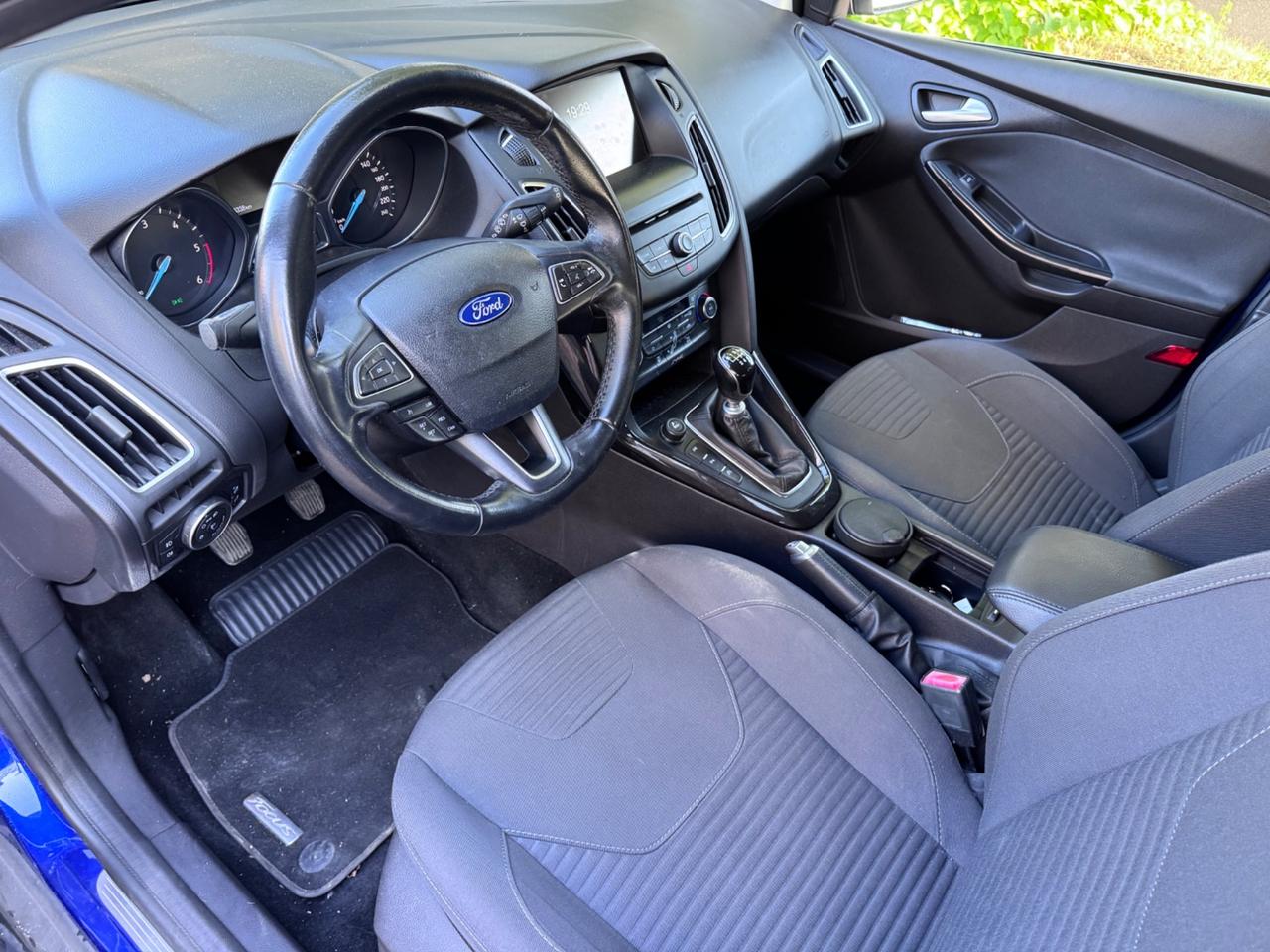 Ford Focus 1.5 TDCi 120 CV neopaten garanzia 12 mesi