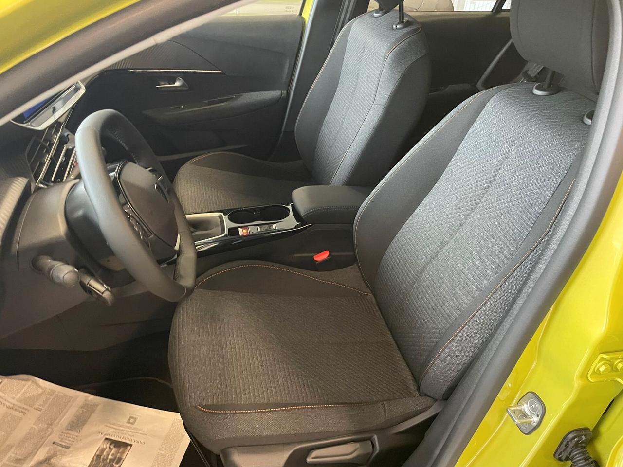 Peugeot 208 Business Turbo 100cv