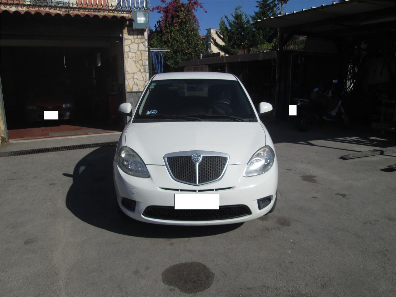 LANCIA YPSILON BENZ/GPL DI SERIE ECOCHIC 2009