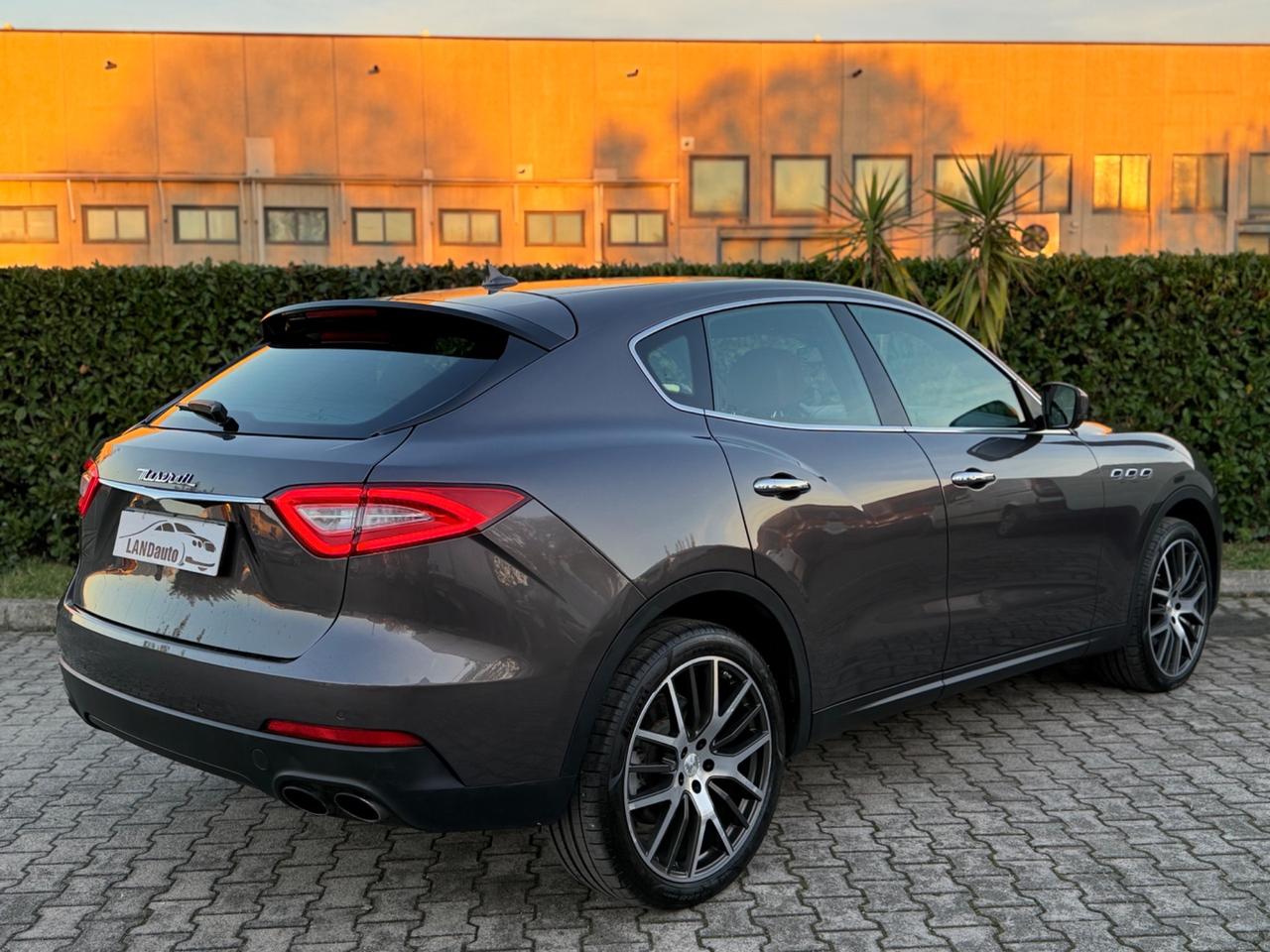 Maserati Levante 3.0 V6 250CV AWD