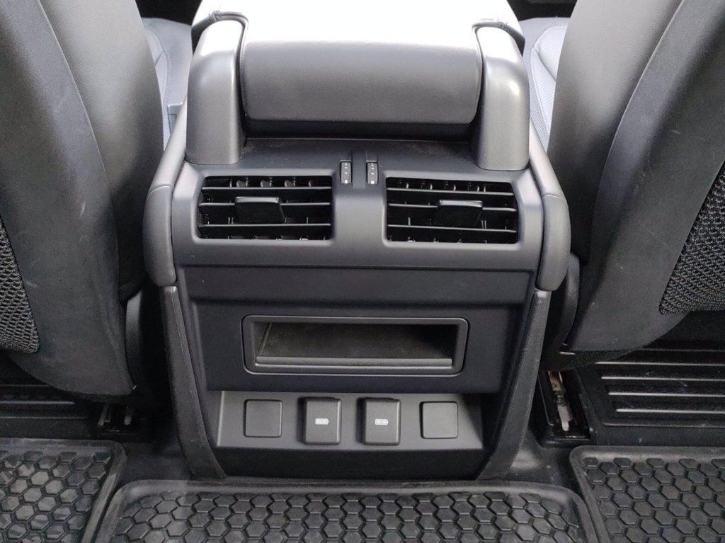 LAND ROVER Defender (2019) LAND ROVER 90 3.0D I6 250 CV AWD Auto X-Dynamic HSE del 2023