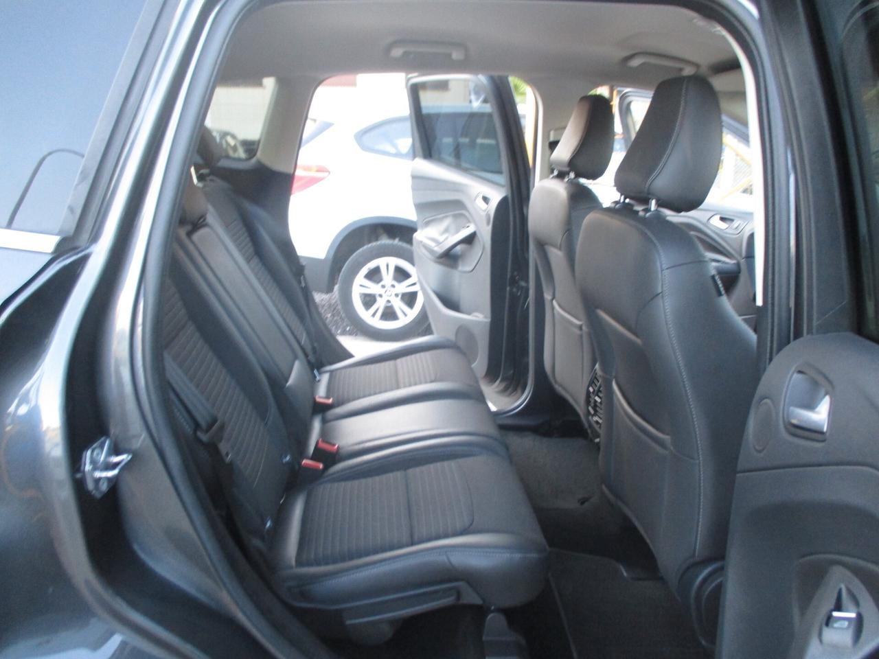 Ford Kuga 1.5 TDCI 120 CV ST-LINE GARANZIA 24 MESI