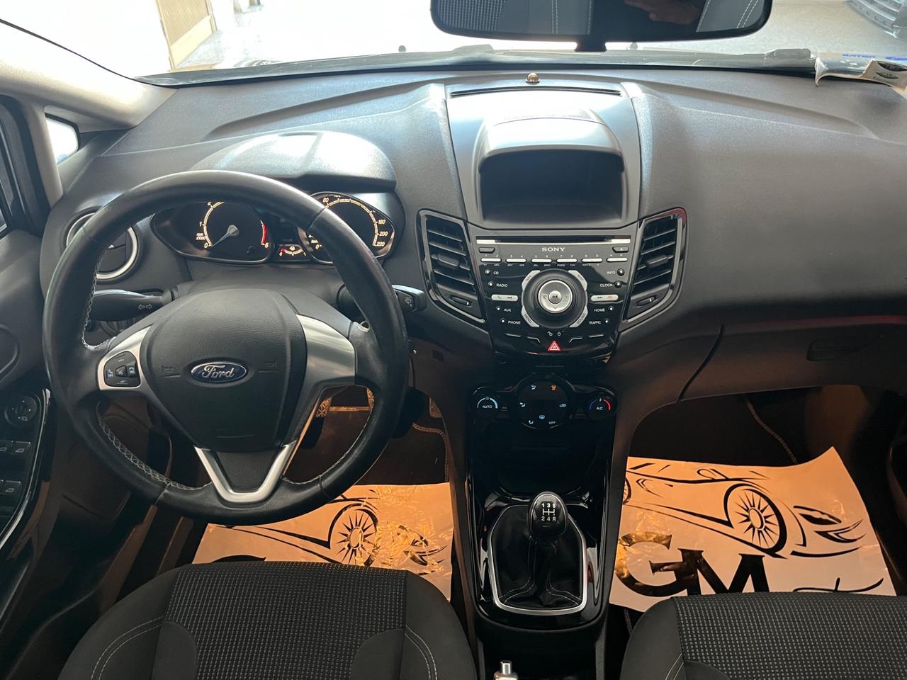Ford Fiesta 1.5 TDCi 75CV 5 porte Titanium