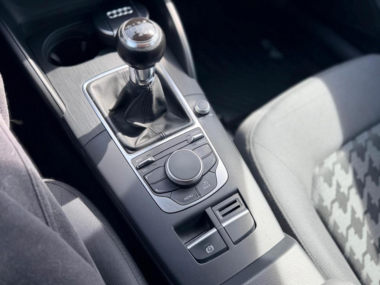 Audi A3 SPB 1.6 TDI clean diesel Ambition