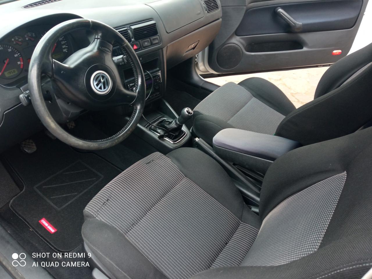 Volkswagen Golf 1.6 cat 3 porte