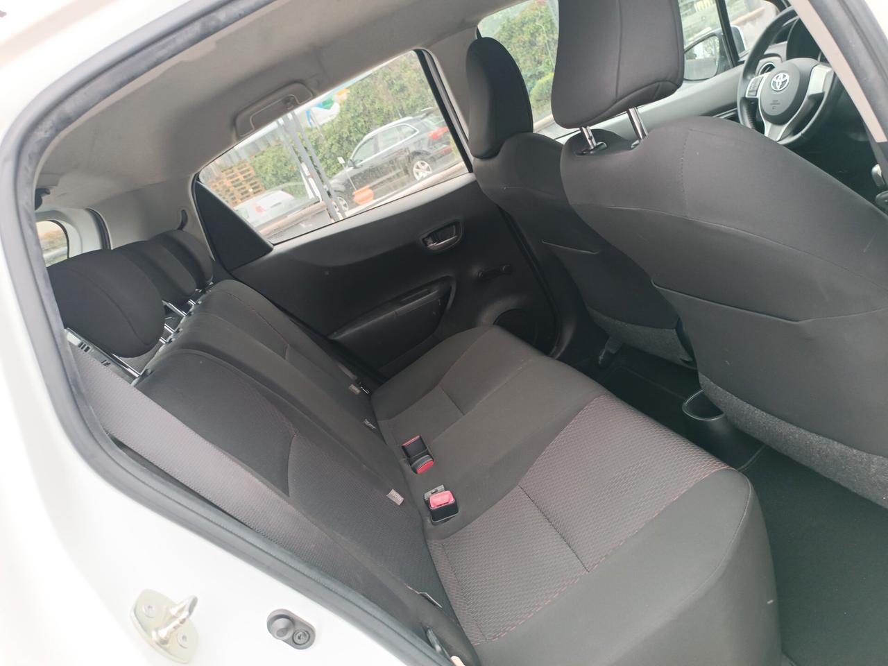 Toyota Yaris 1.0 5 porte Active