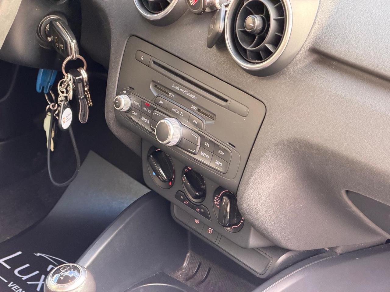 Audi A1 1.6 TDI 90 CV NAVI LED