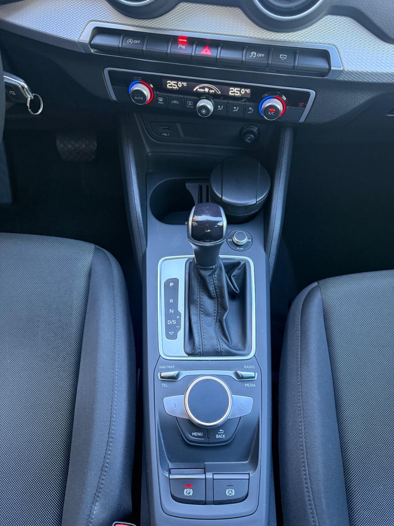 Audi Q2 30 2.0 tdi Business s-tronic