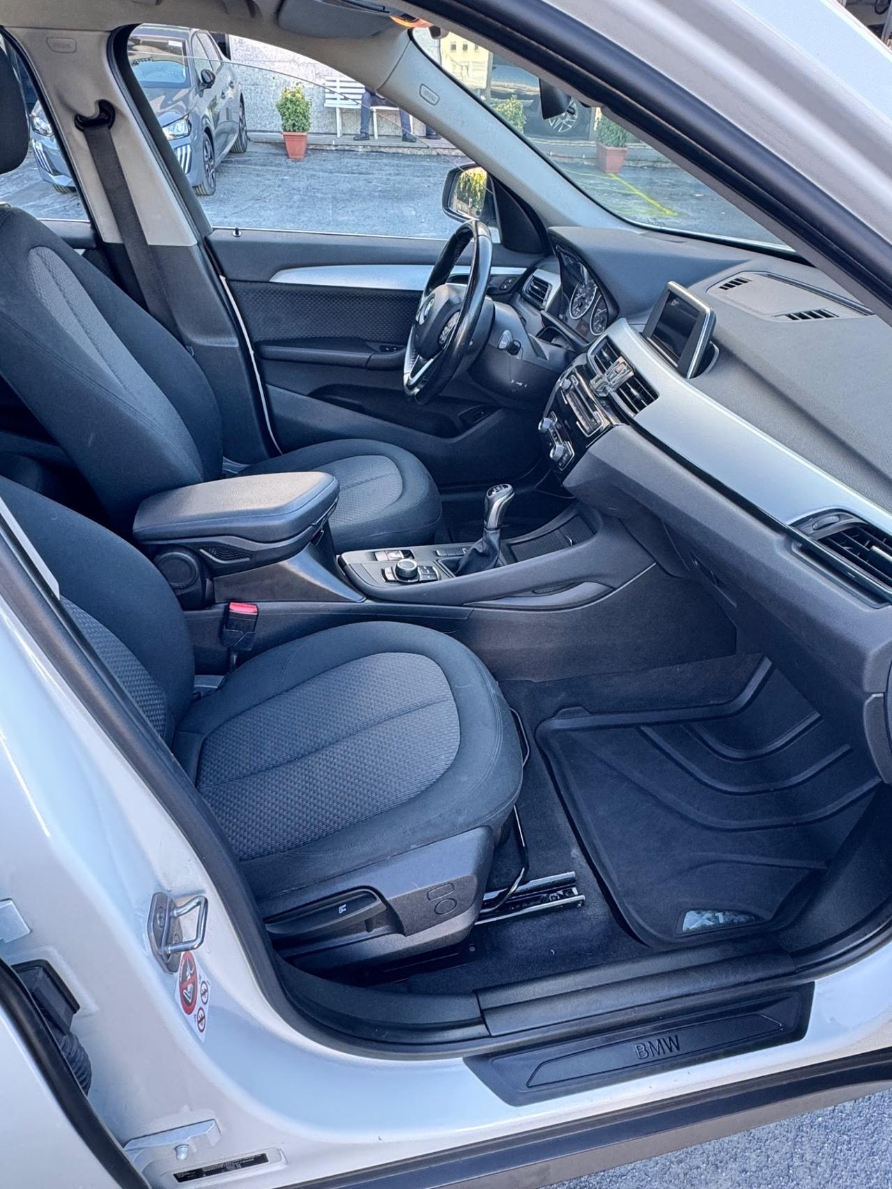 Bmw X1 sDrive16d Advantage tetto apribile