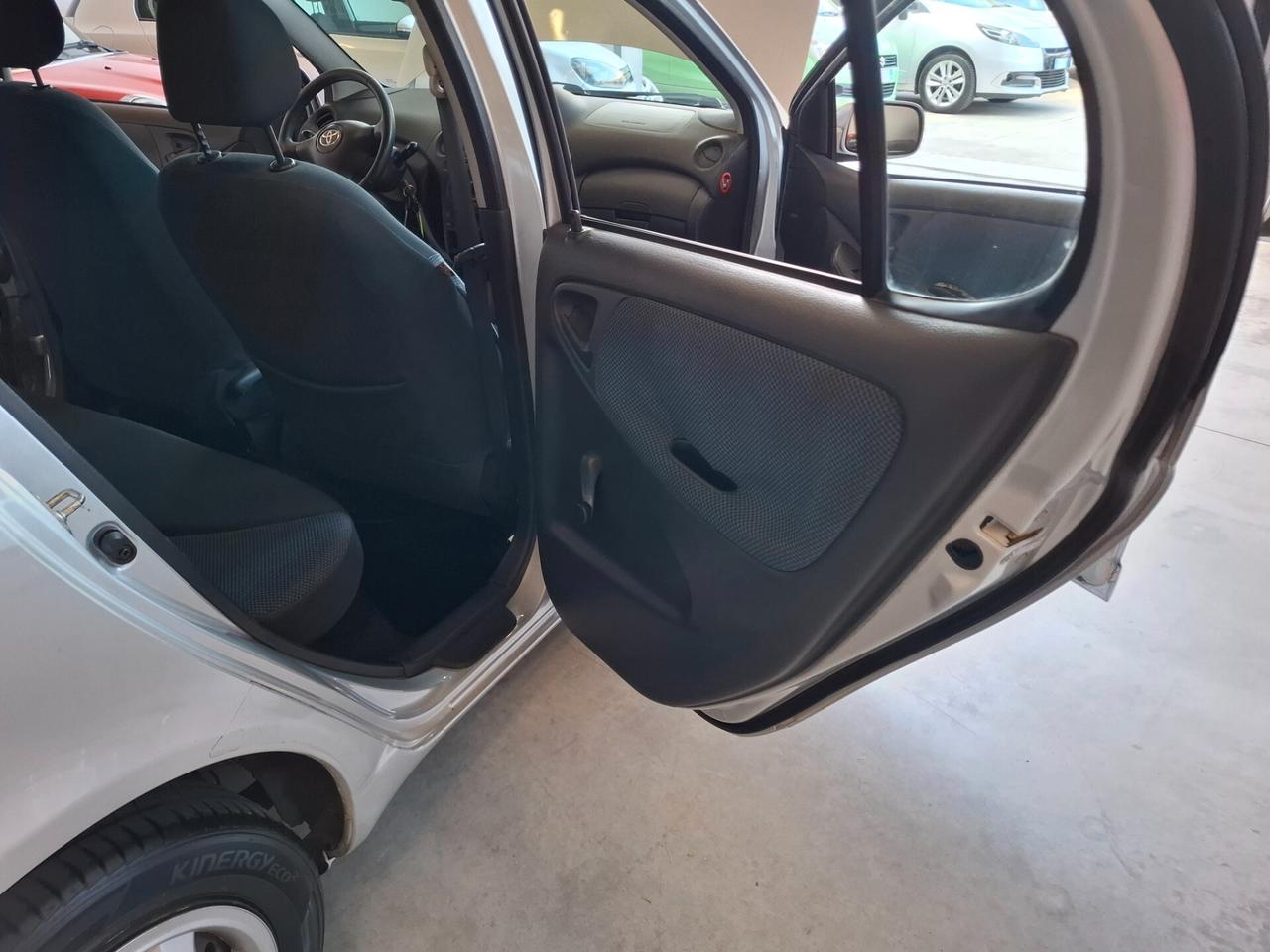 Toyota Yaris 1.4 tdi D-4D cat 5 porte Expo Clima