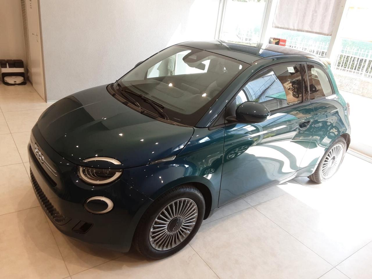 Fiat 500 Berlina Hybrid Torino