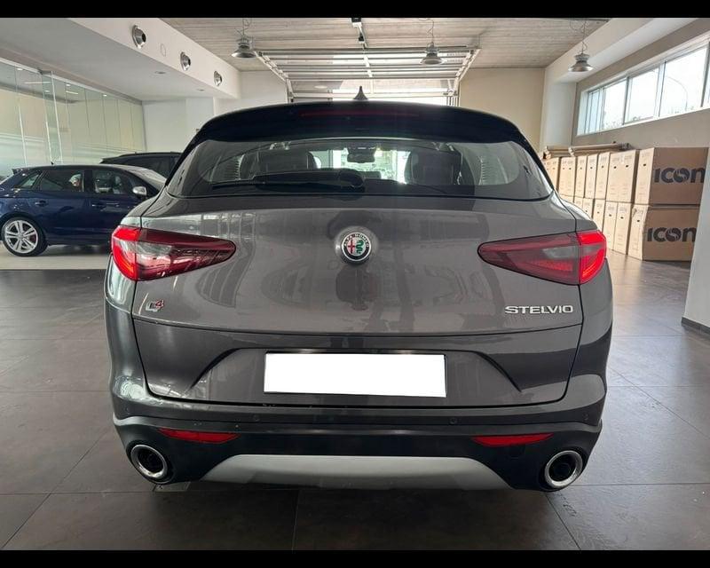 Alfa Romeo Stelvio 2.2 Turbodiesel 180 CV AT8 Q4 Super