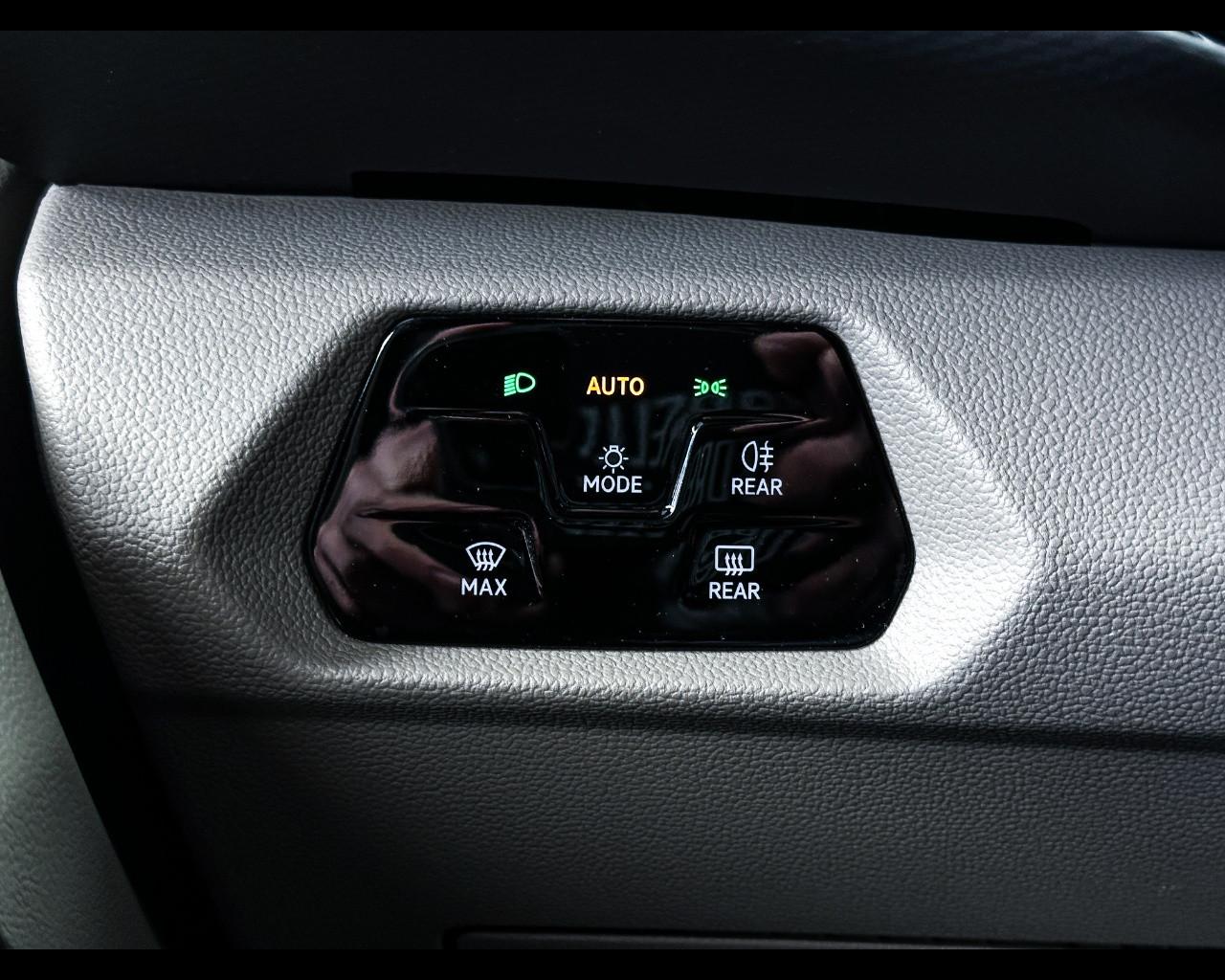 VOLKSWAGEN Multivan 7ª '21-> - Multivan 2.0 TDI 150CV DSG Space