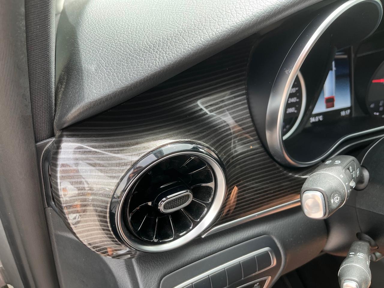 MERCEDES-BENZ V 250 d Automatic 4Matic Sport Compact