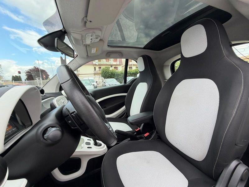 smart fortwo 90 TURBO passion twinamic, TETTO PANORAMA, LED