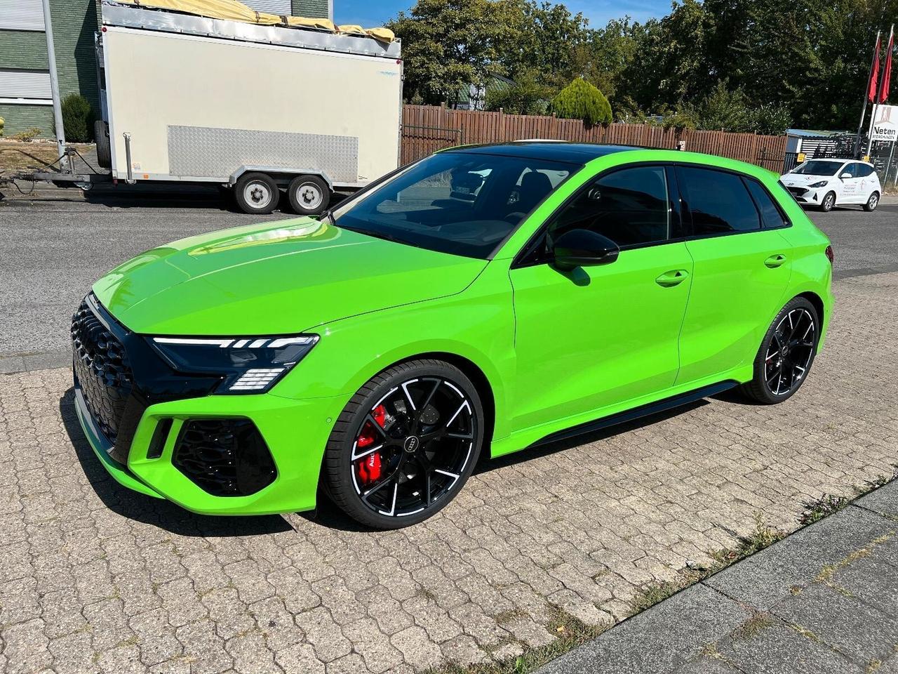 Audi A3 RS 3 SPB TFSI quattro S tronic CERAMIC