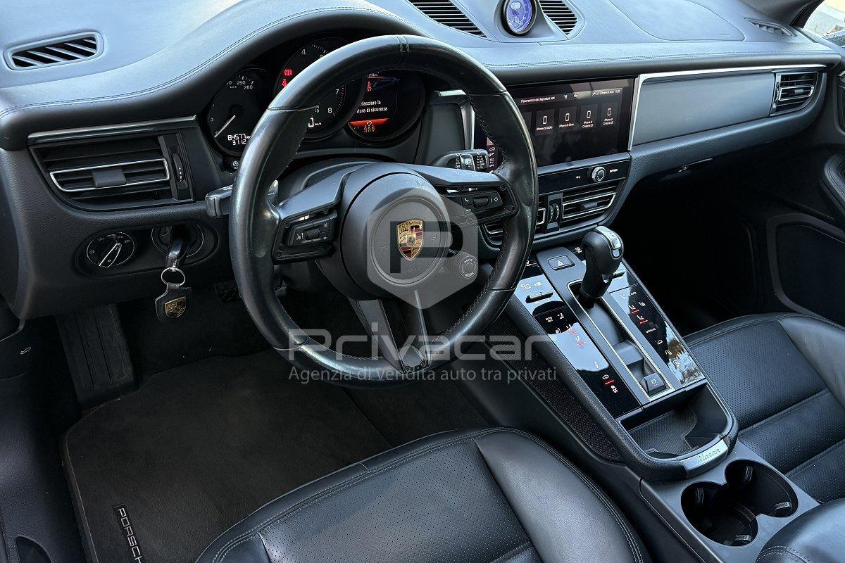 PORSCHE Macan 2.0 T