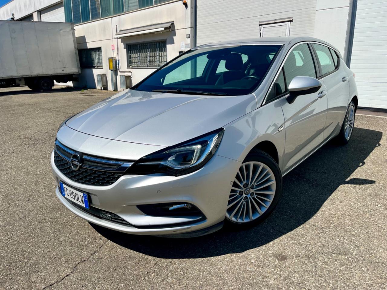 Opel Astra 1.6d 2016 88.000km catena appena sostituita