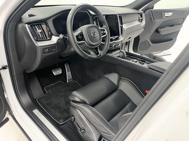 Volvo XC60 XC60 B4 (d) AWD 197CV GEARTRONIC R DESIGN