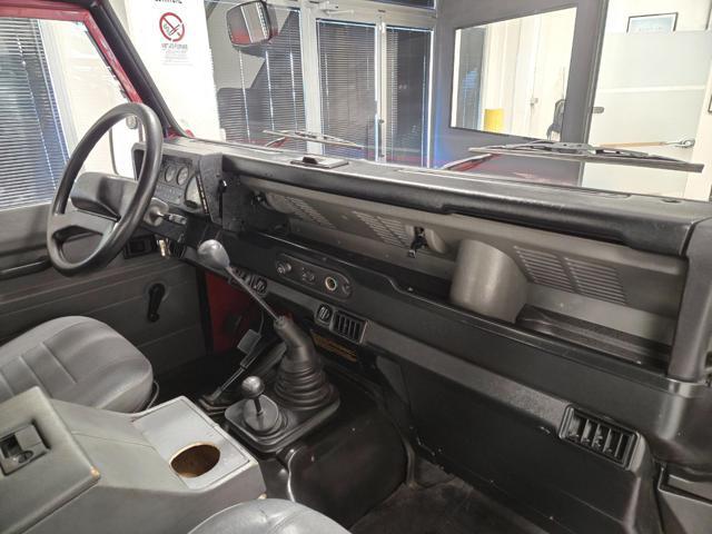 LAND ROVER Defender 90 TDI 300 ARIA CONDIZIONATA 7 POSTI