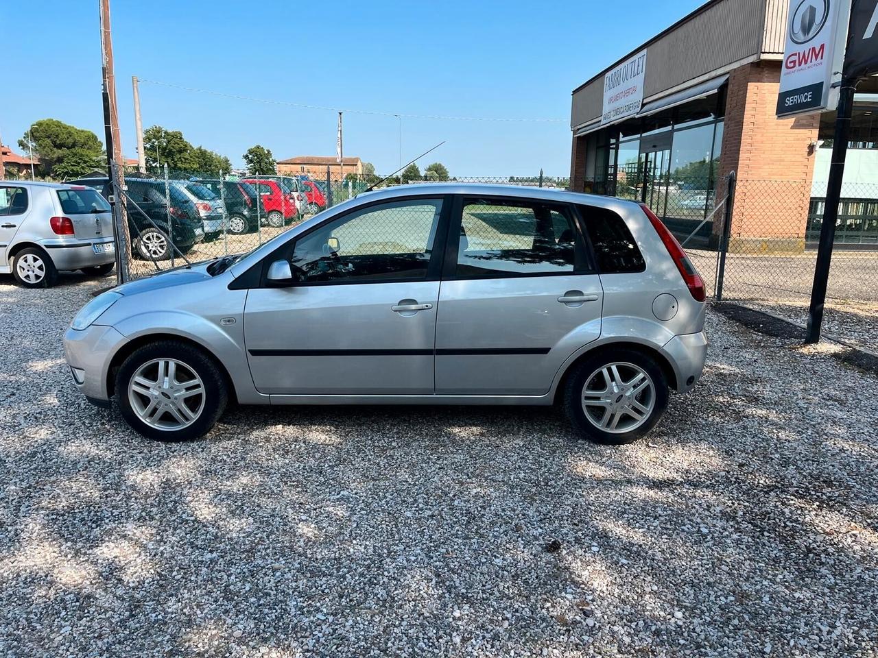 Ford Fiesta 1.2 16V 5p. Collection