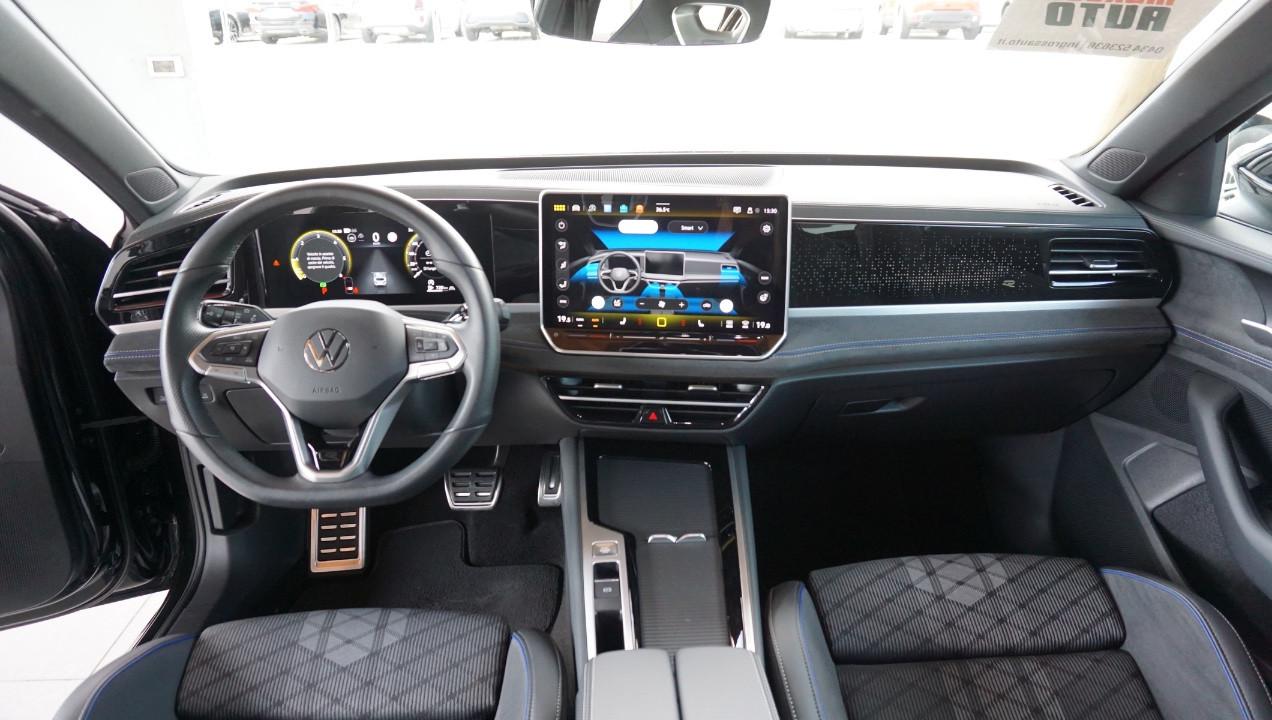 Volkswagen Passat 2.0 tdi scr R-Line 4motion 193cv dsg