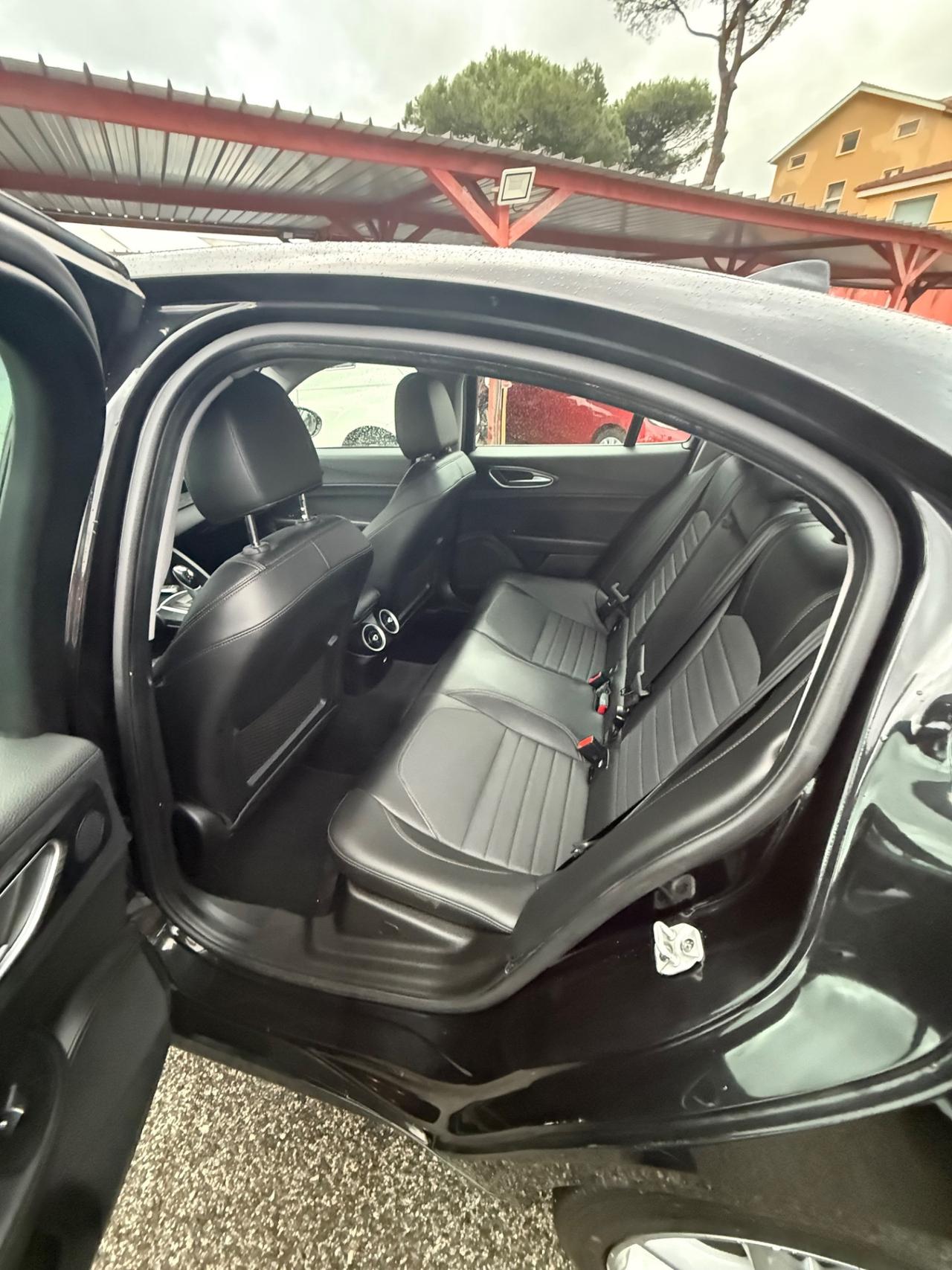 Giulia 2.2 Turbodiesel 160 CV AT8 B-Tech-unipro-rate-