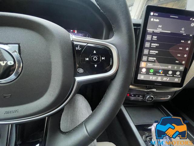 VOLVO XC60 T6 Plug-in hybrid AWD pari al nuovo