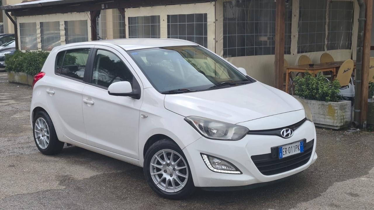 Hyundai i20 1.2 5p. Econext Sound Edition