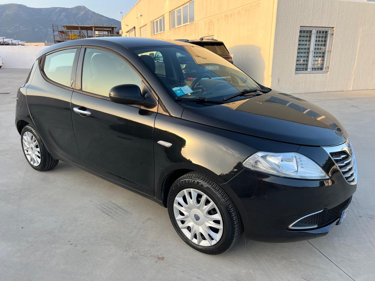 Lancia Ypsilon 1.2 69CV “65 Mila Km” 2014