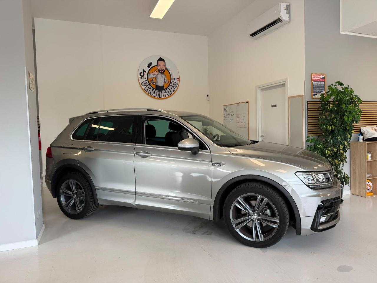 VOLKSWAGEN Tiguan 1.6 116 CV 85 KW TDI R LINE