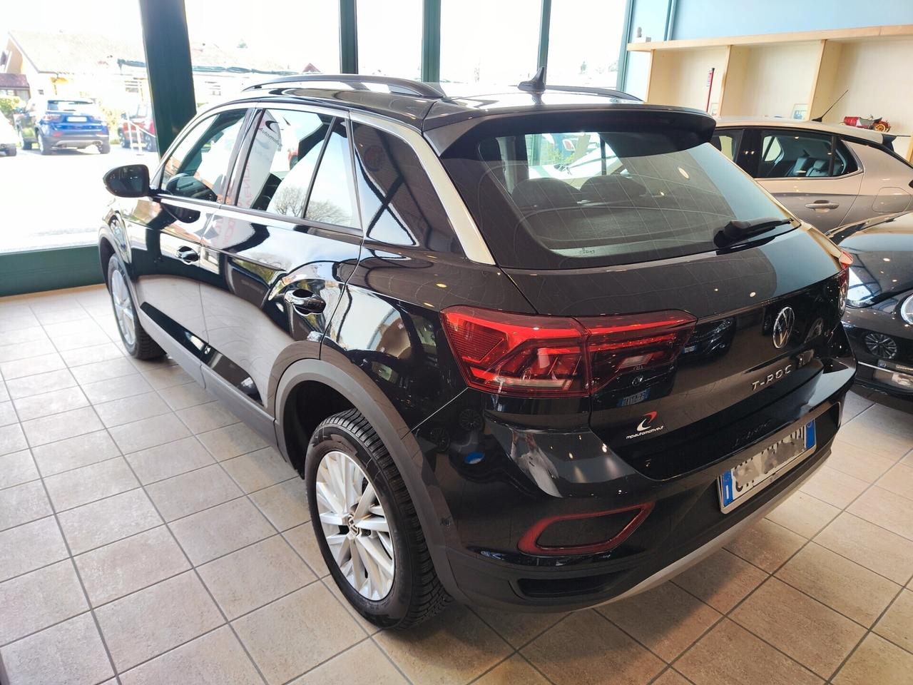 Volkswagen T-Roc 1.0 TSI 110cv 2022 40.000km
