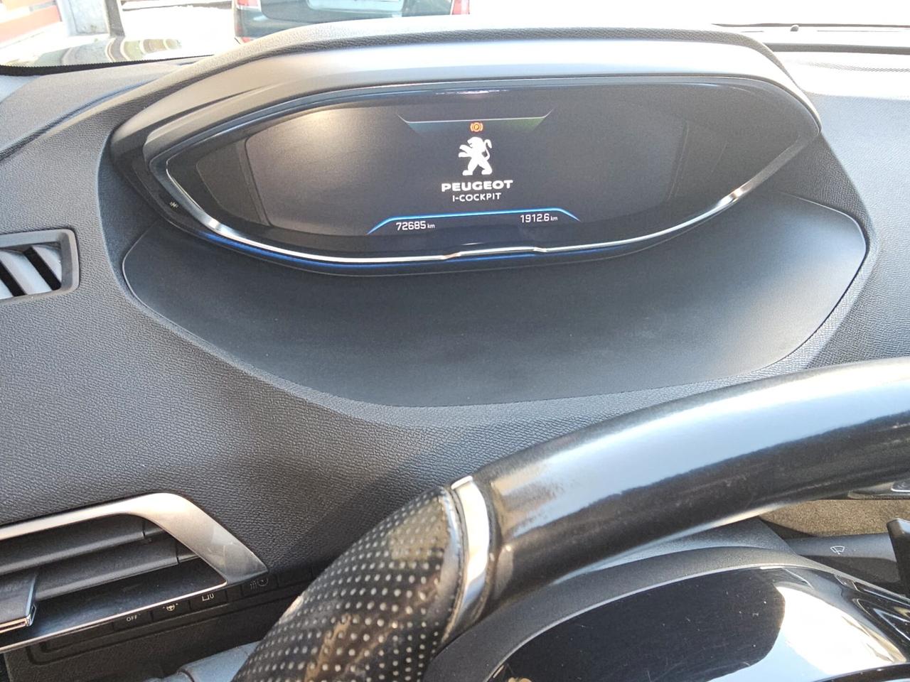 Peugeot 3008 Hybrid4 300 e-EAT8 GT