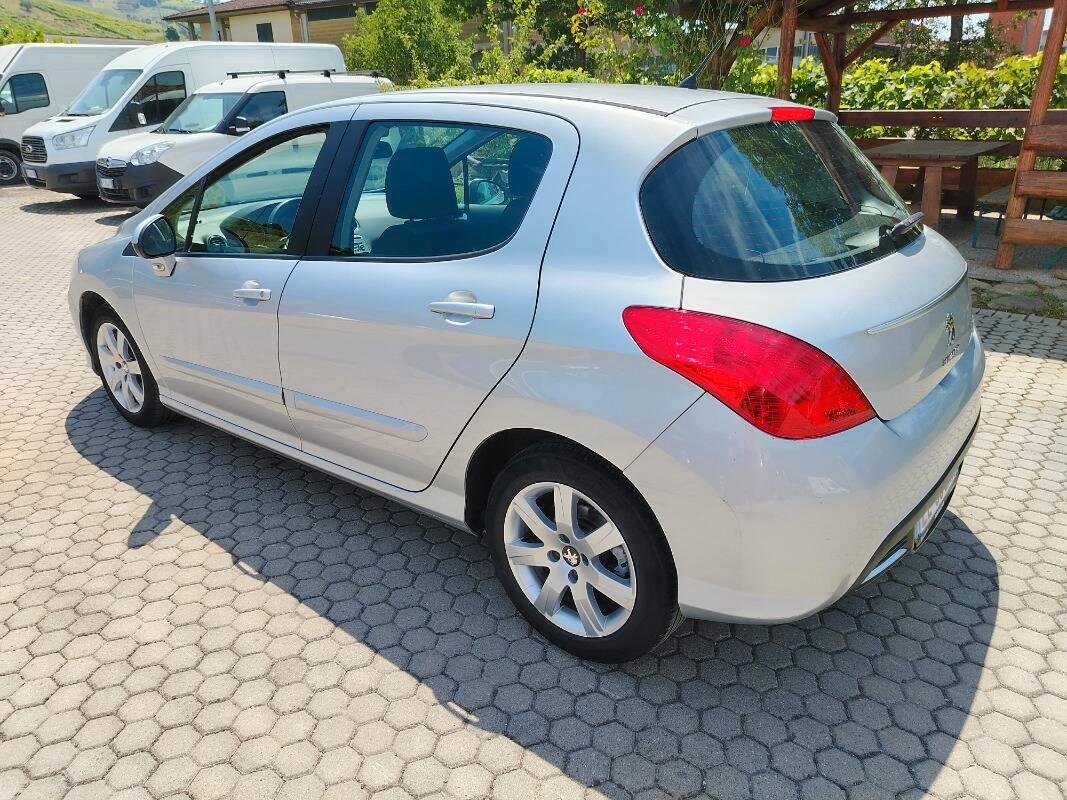 Peugeot 308 1.6 e-hdi 8v Access s&s 112cv 5p
