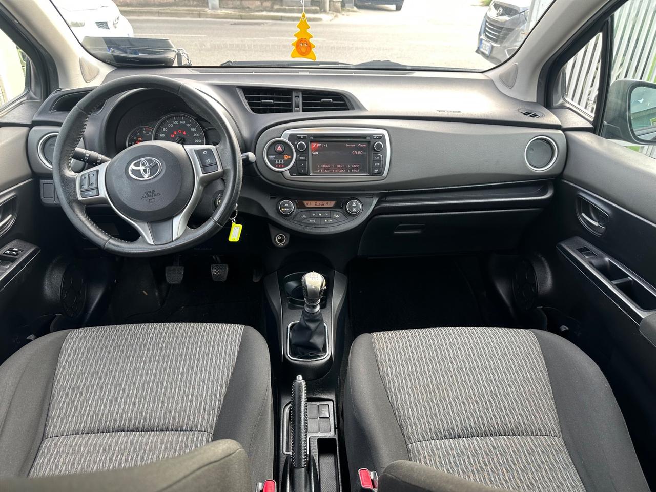 Toyota Yaris 1.4 D-4D 5 porte Lounge 2014