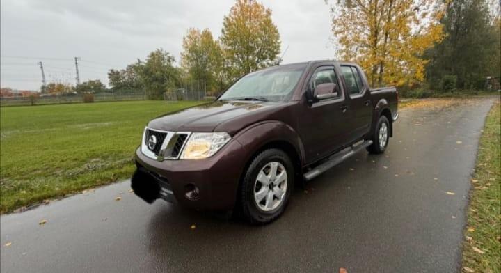 Nissan Navara 2.5 dCi 190CV 4 porte Double Cab LE 4x4