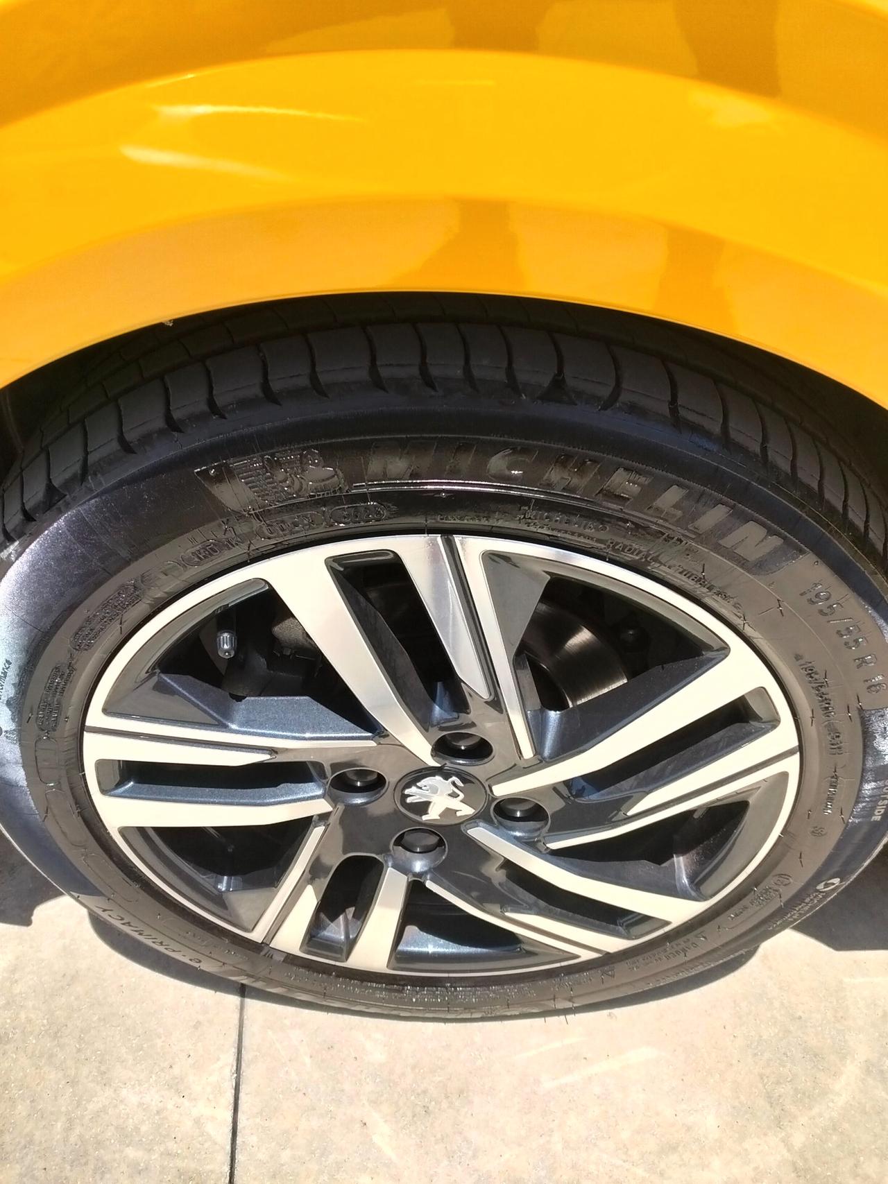 Peugeot 208 PureTech 75 Stop&Start 5 porte Active