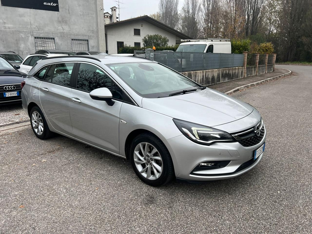 Opel Astra 1.6 CDTi 136CV aut. Sports Tourer Innovation